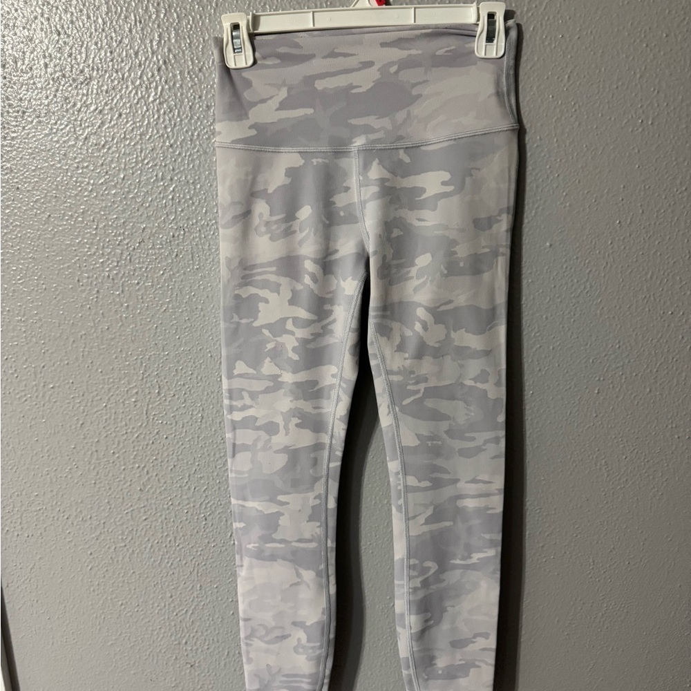 Lululemon Athletica Gray Camouflage Leggings